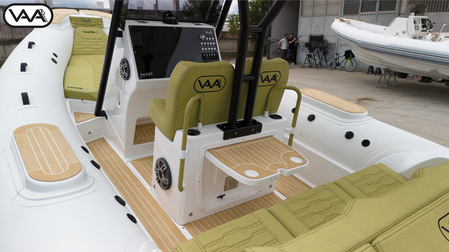 Gommone LuxRib25 - Calcola il Tuo Preventivo