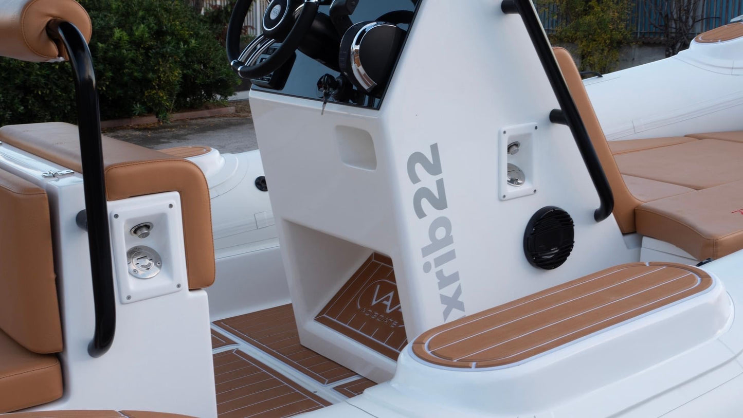Lux Rib22 - HTWRB - Orca Off White - Brown Cushion - EU