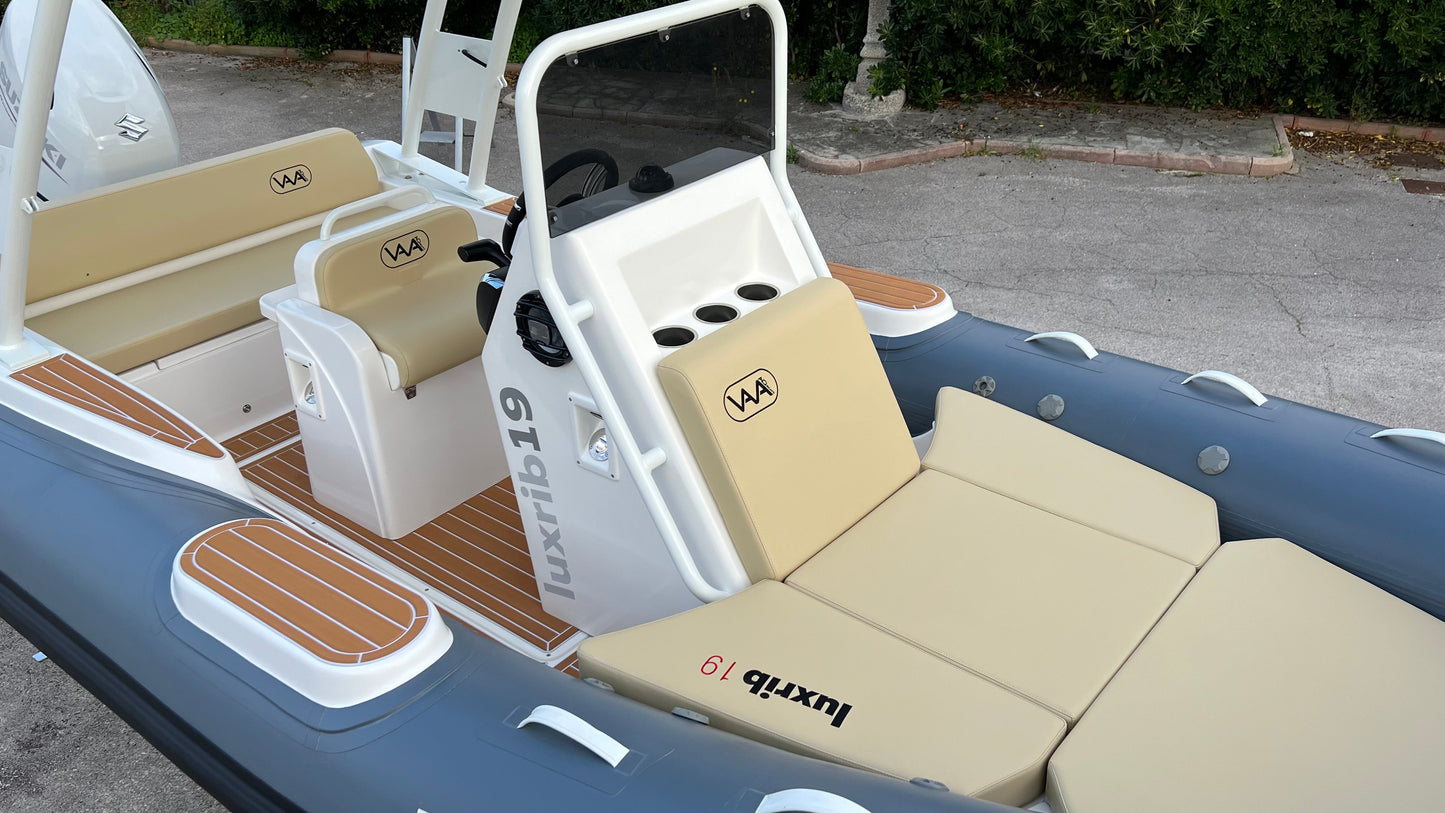 Lux Rib19 - HWTMGRB - Orca Military Grey - White Cushion - EU