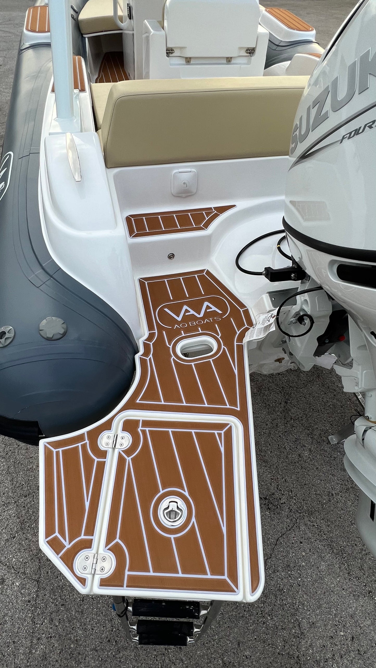 Lux Rib19 - HWTMGRB - Orca Military Grey - White Cushion - EU