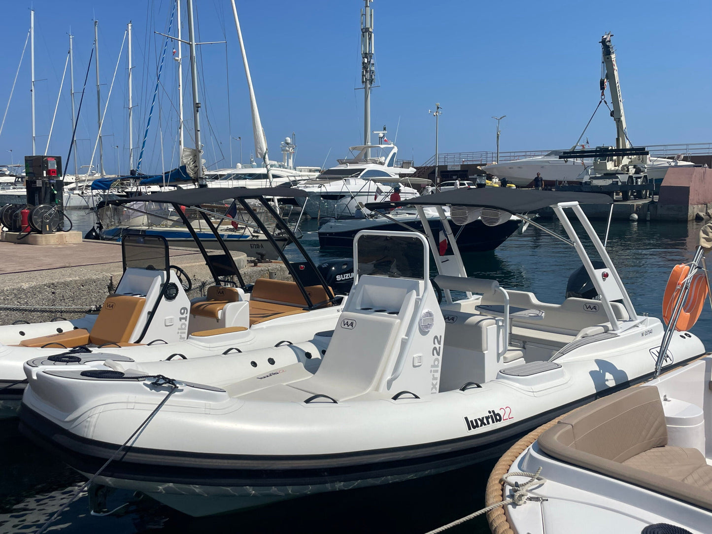 Lux Rib22 - HTWRB - Orca Carbon Off White - White Cushion - EU