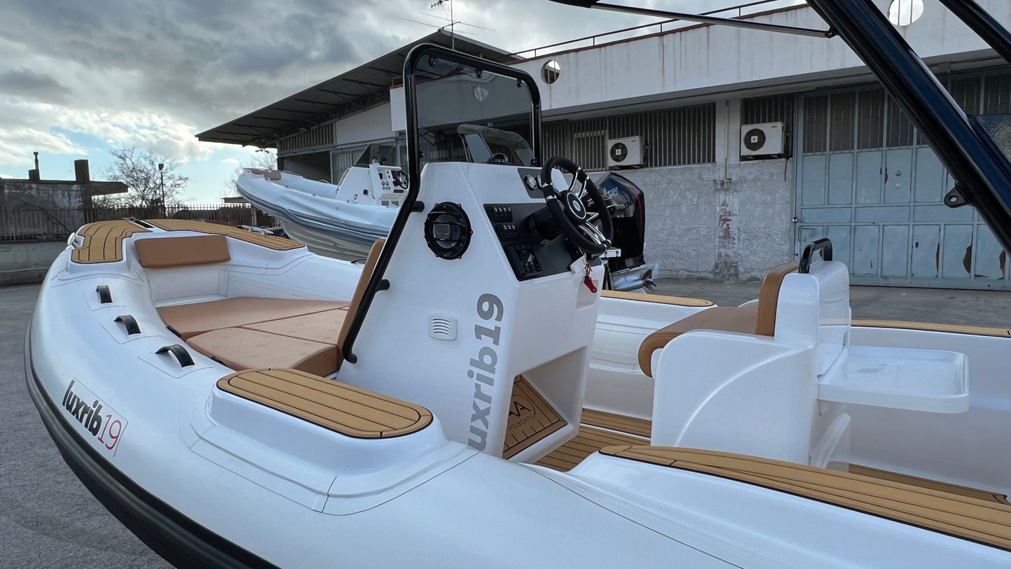 Lux Rib19 - HTWRB - Orca Carbon Off White - Cushion Brown Color - EU