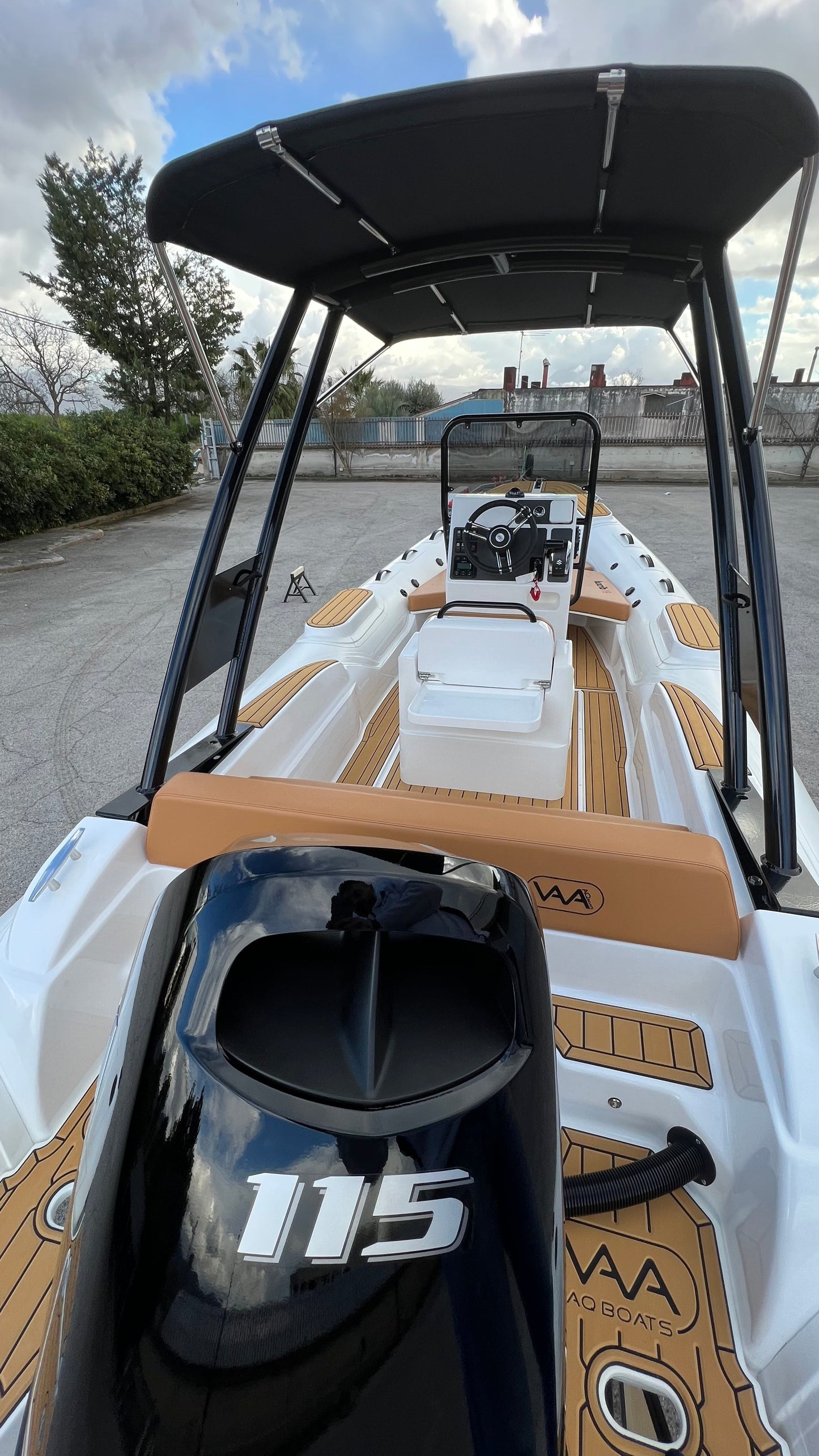Lux Rib19 - HTWRB - Orca Carbon Off White - Cushion Brown Color - EU