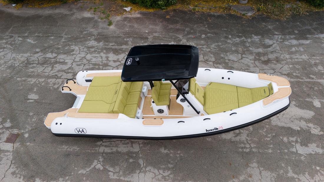 Aqvaboats Luxrib25 un gommone che ti offre il massimo comfort e la massima vivibilità di bordo