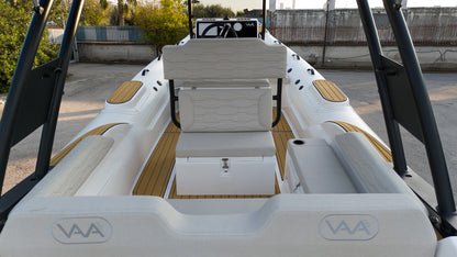 In Vendita: Gommone Aqvaboats LuxRib22 - Pronta Consegna